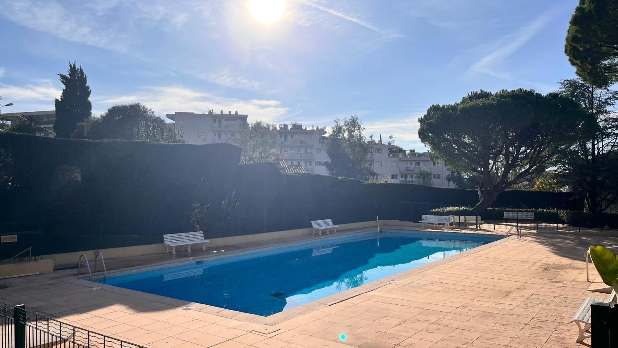 L'Azur - Apt De Standing - Piscine - Parking Le Cannet Esterno foto